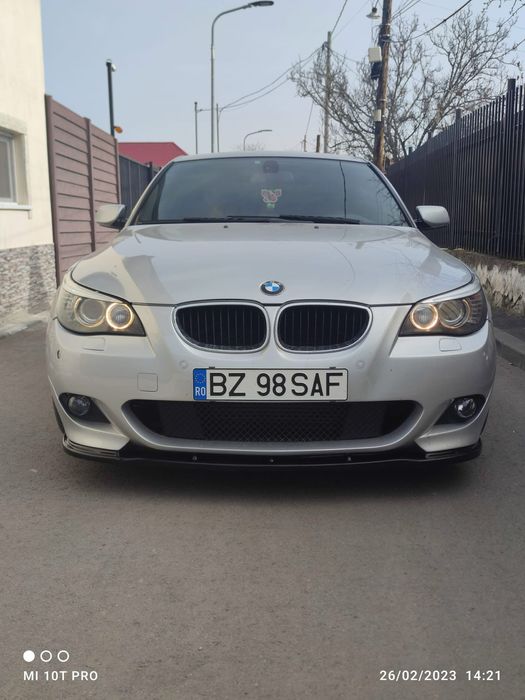 Buza Prelungire bara Fata BMW E60 E61 M tech Maxton style