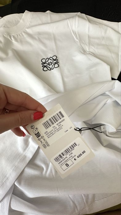 Тениска LOEWE бяла и черна