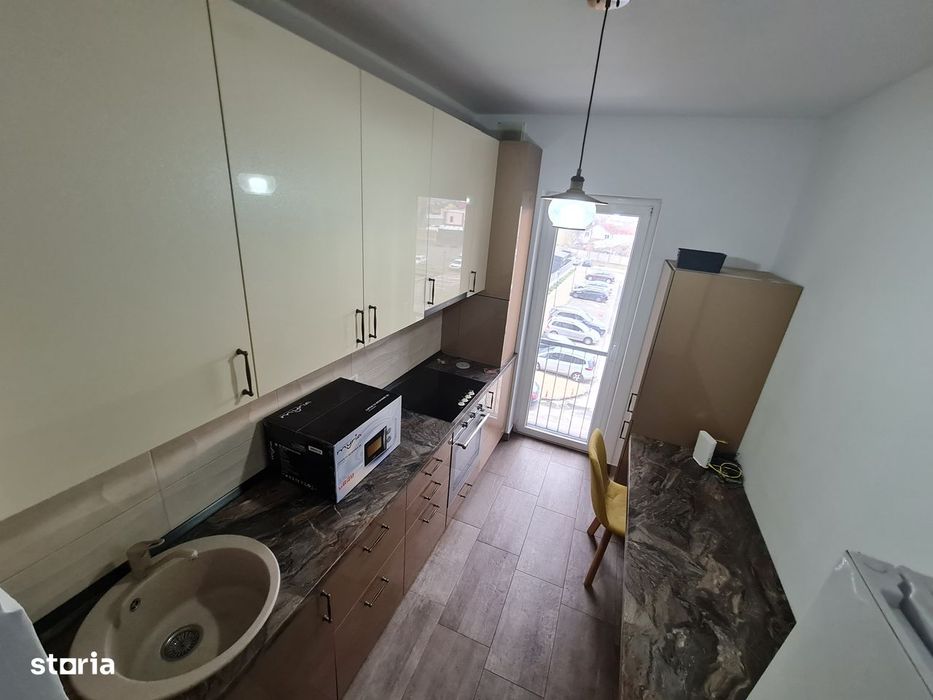 Inchiriez ap. 2 camere ADORA PARK LUX, Decomandat, Smart Tv Parcare!