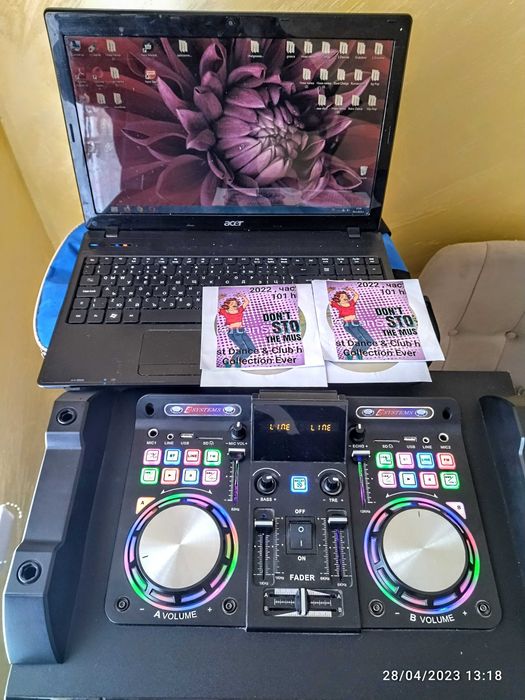 Флашки с музика , дискове CD и Mp3 , usb flash ,sd card