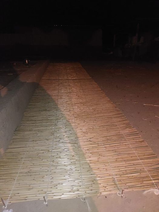 Декорлық ши бар.