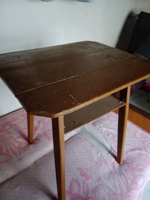 Продаётся столик ххххххххххххххххххххххх