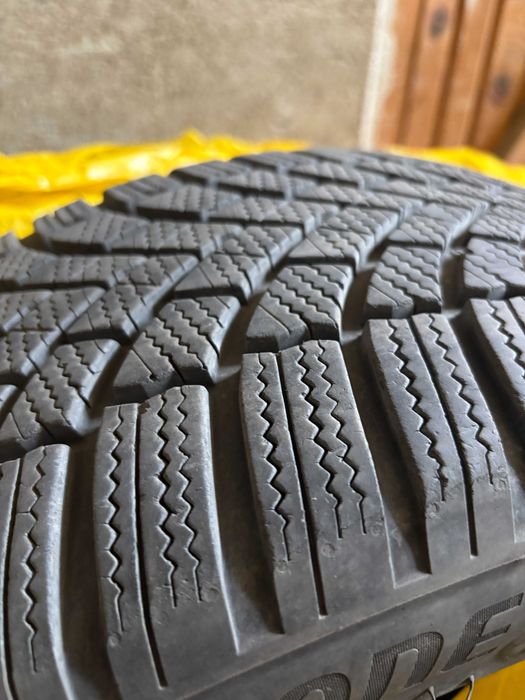 Зимни гуми 4 бр. Bridgestone Blizzak 225/45/17