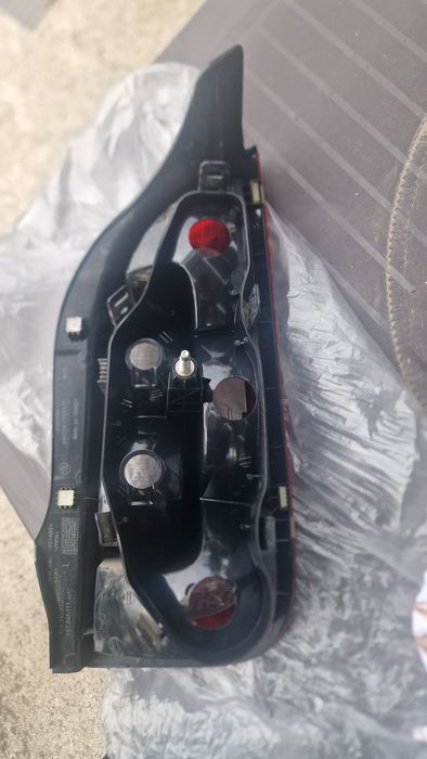 Продавам ляв стоп за Шкода Sitigo