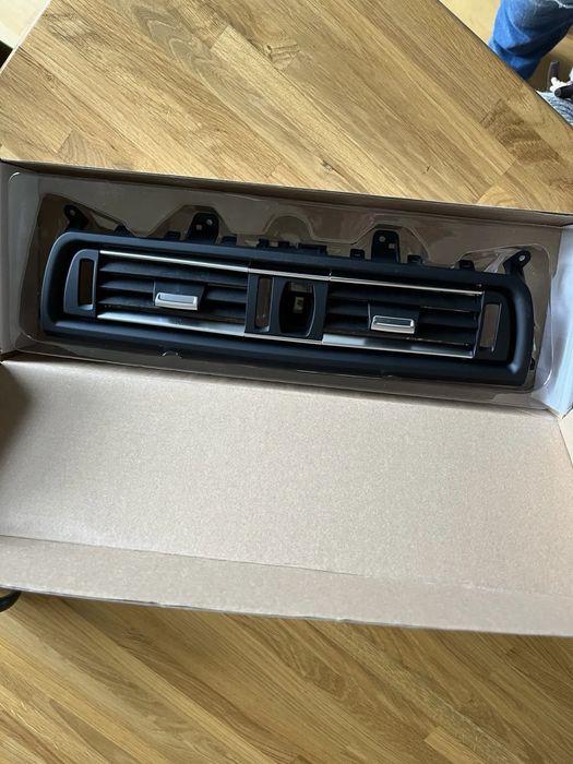 Grile ventilatie F10/F11