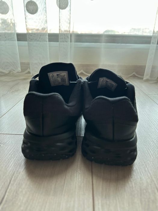 Оригинални маратонки "NIKE"