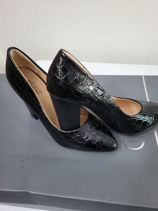 Официални дамски обувки 35 номер