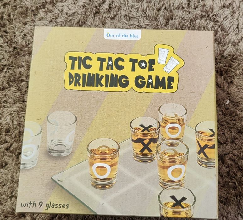 Drinking Game, Tic Tac Toe cu 9 pahare