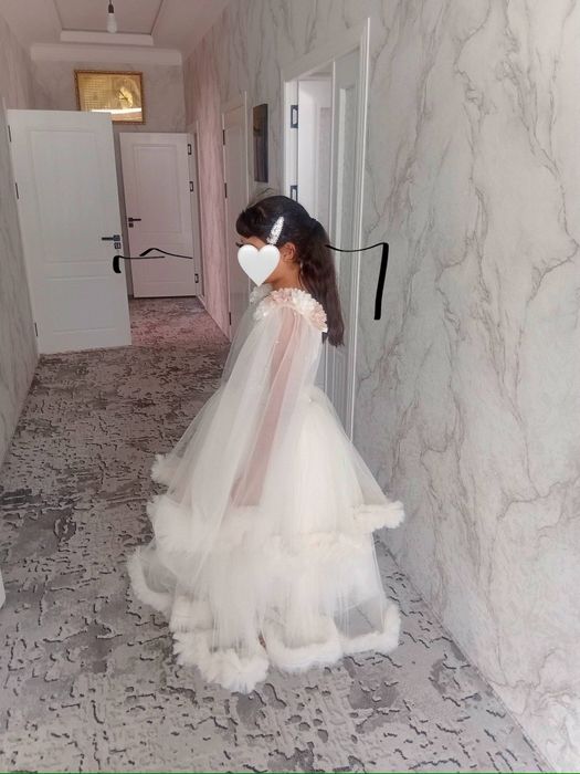 Qizlar uchun vecherniy ko'ylak