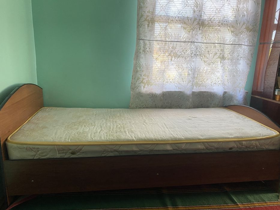 Продам 2 кровати односпальные