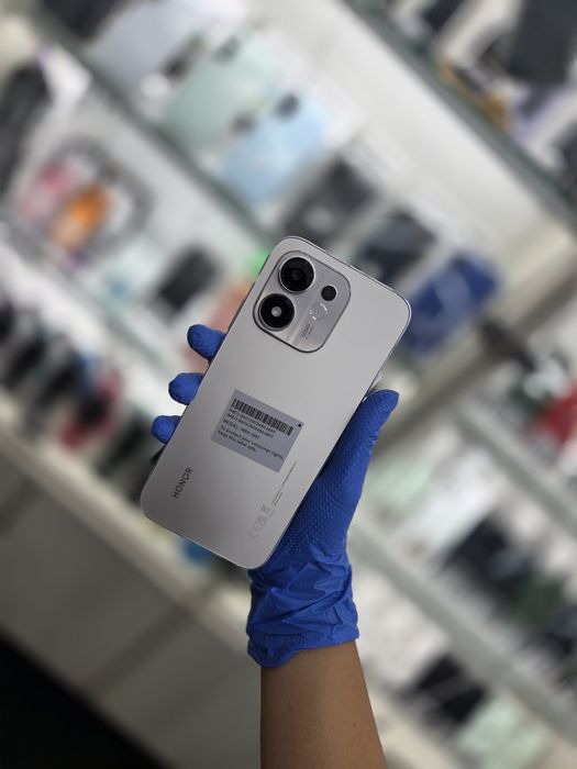 Humor GSM oferă spre vânzare / Honor 600 Smart 5G / 128 GB / 4 GB RAM / Silver / Dual SIM / Garanție 24 luni /Rate