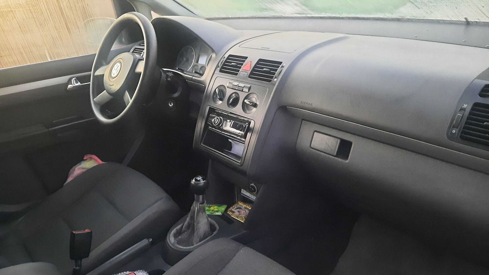 Vand wv touran masina personala