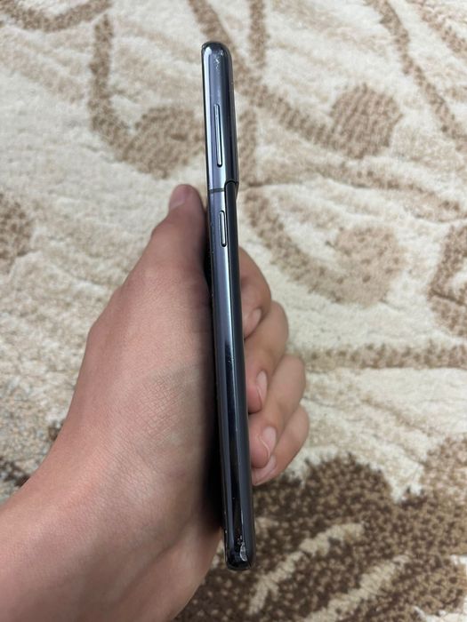 Обменяю  Samsung s21 5g 8/128гб