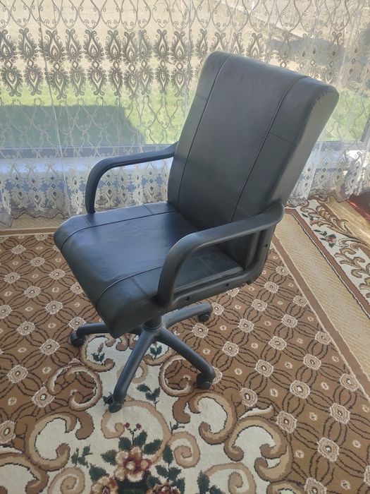 Sifat va dizayn - pc stol, kreslo, xontaxta