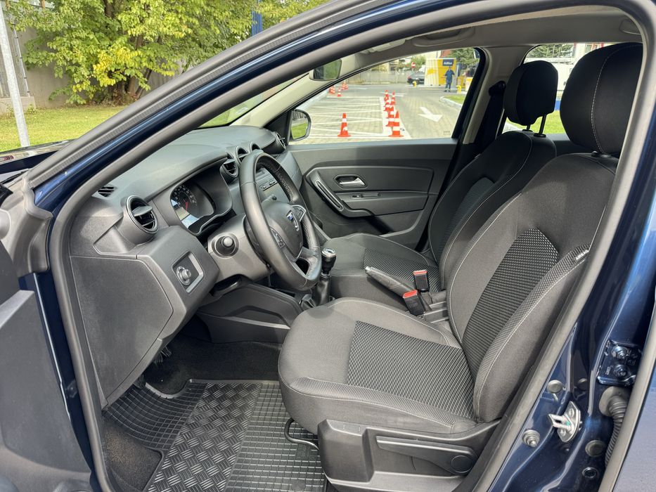 Dacia Duster 4x2 an fab 2018 Motor 1.5 dCi 110 CP 6+1 viteze