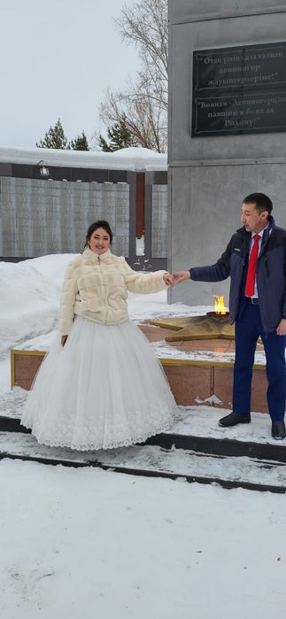 Продам свадебное платья