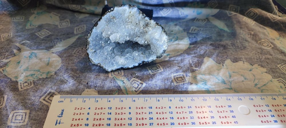 Кристали парчета Геоди от Родопите