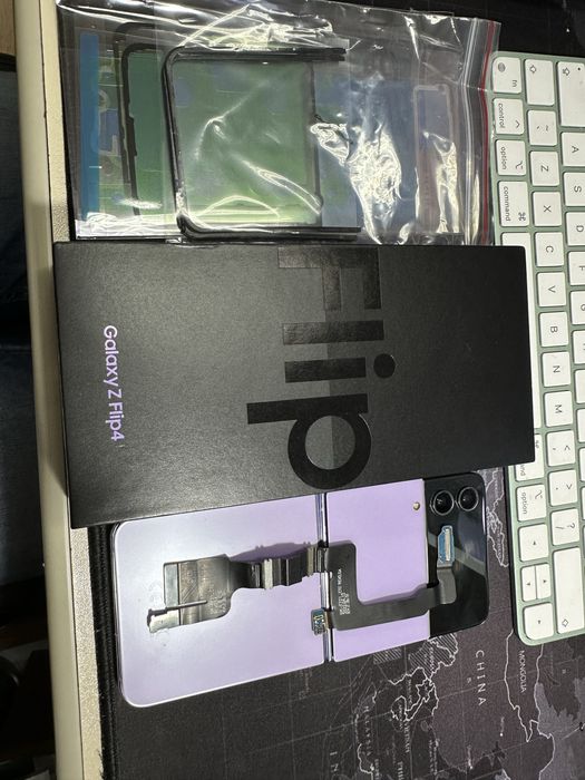 Samsung Galaxy Z Flip 4