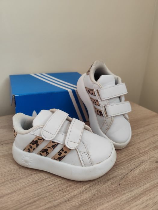 Маратонки Adidas Grand Court 2.0 CF I / Adidas Bubble