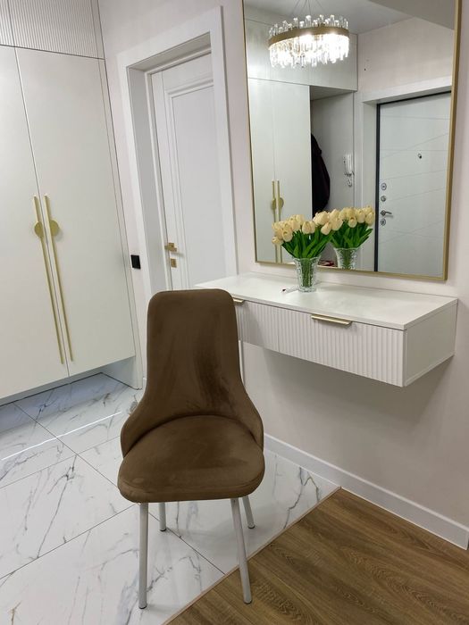 Срочно! Продам стулья. 6 штук