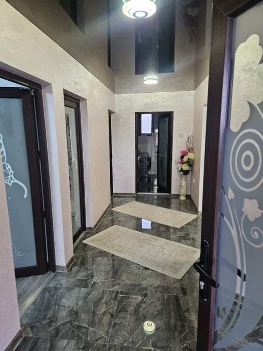 Casa de vanzare la gata