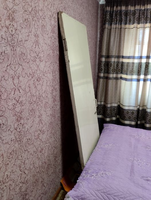 Eshik sotiladi rabochiy