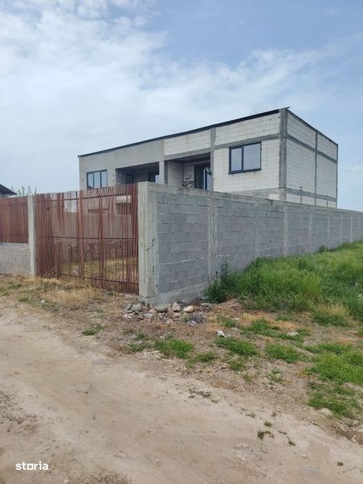 Casa tip duplex de vanzare, 144 mp, zona Jumbo Craiova