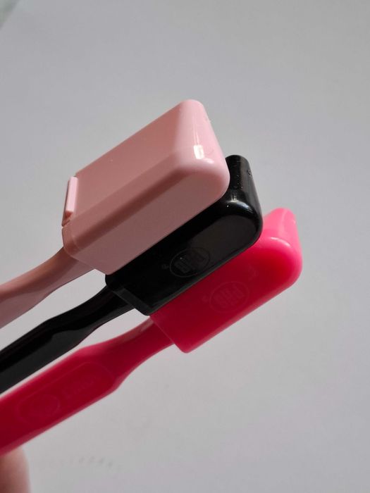 CURVEX SOFT- специални четки, ТРАВЪЛ четки с капаче и мини спец. четки