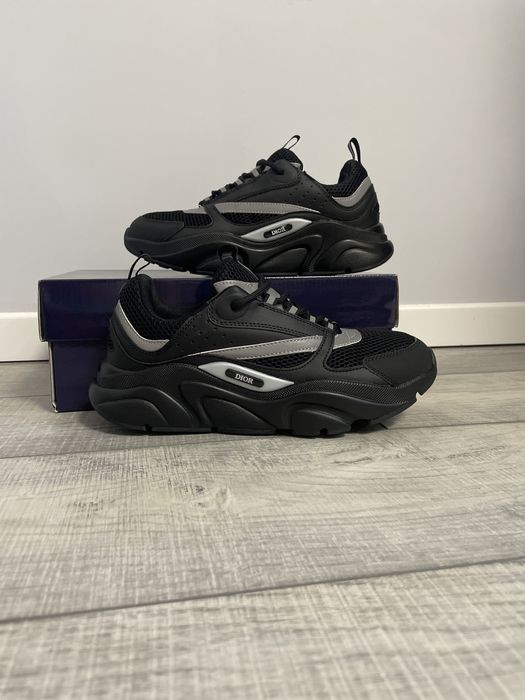 Dior B22