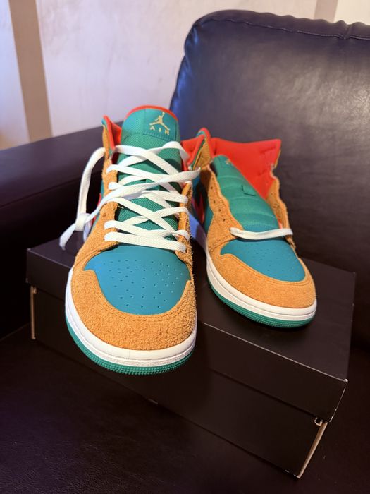 Jordan 1 Mid Chutney 45