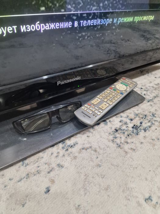 Продам телевизор Panasonic VIERA TX-PR42UT30.