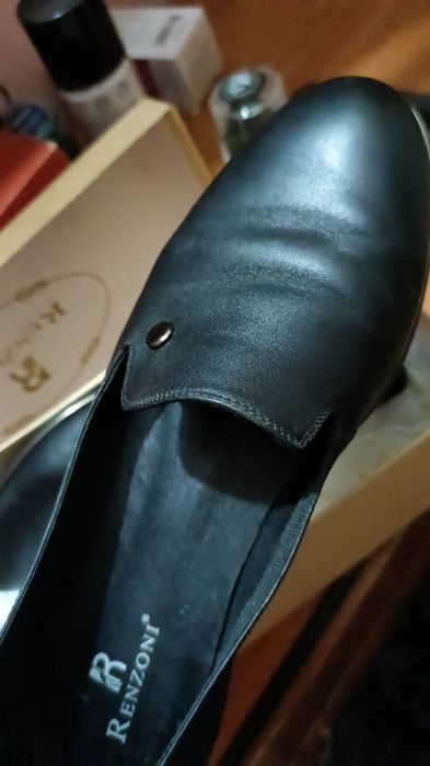 Берцы и обувь кожаная