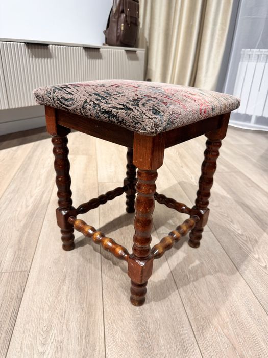 Винтажная европейская банкетка Румыния (Sibiu)