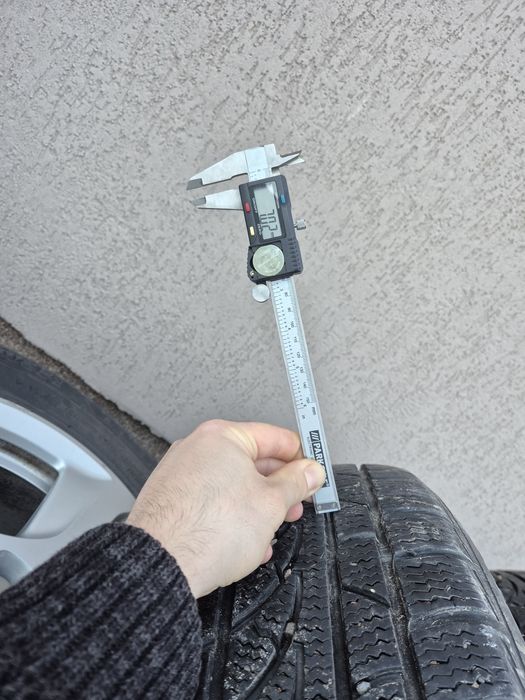 Vand roti iarna 205 60 r16