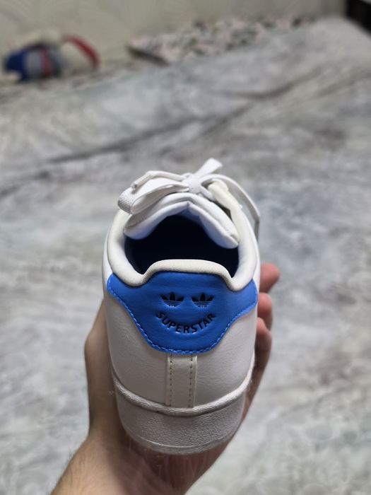 Кроссовки Adidas оригинал.