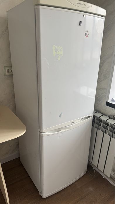 Продается холодильник