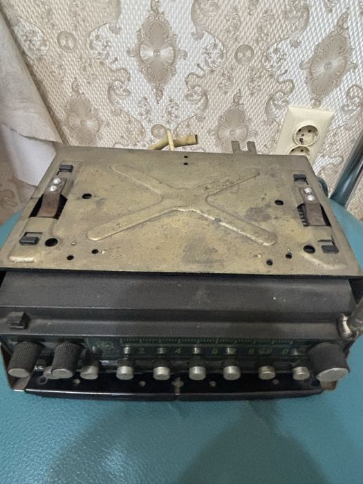 Радиоприемник Урал-2 для автомобиля