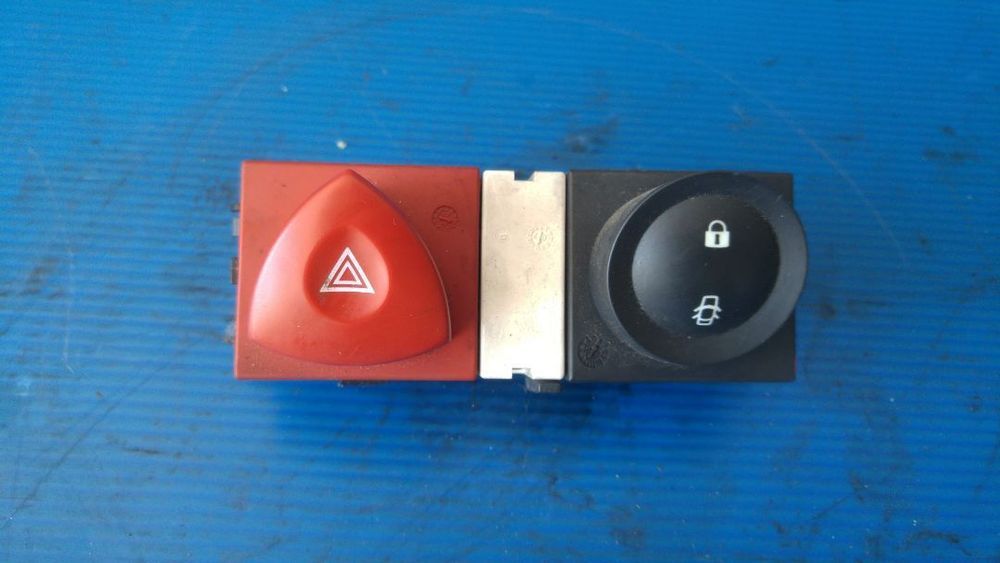 buton avarie inchidere centralizata renault megane 2 2007 8200407415