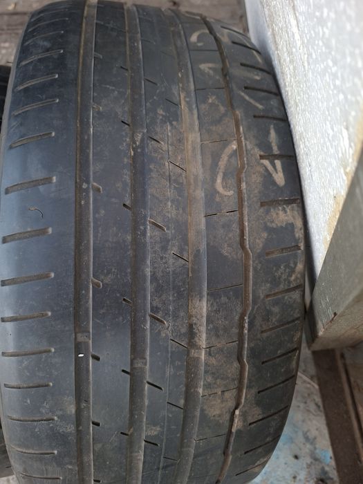 Продам шины. 235/40/19 ханкук.