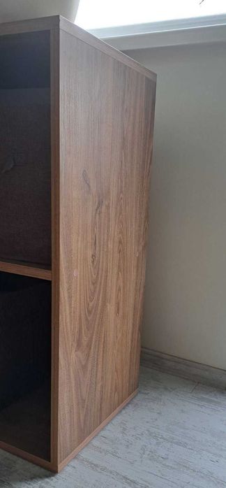 Продава бюро и шкаф