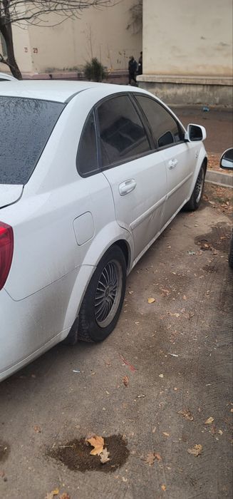 Gentra srochni sotiladi