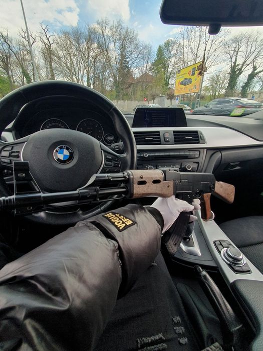 Pușcă AK47 cu capse