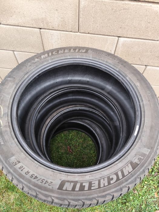 Vand 4 anvelope Michelin 245 45 18 iarna
