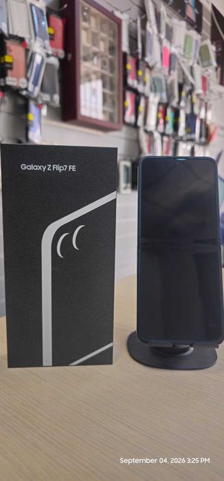 Samsung Galaxy Z FLip 7 FE, 128GB, 8GB RAM, Ca Nou, Desigilat, Factura, Garantie