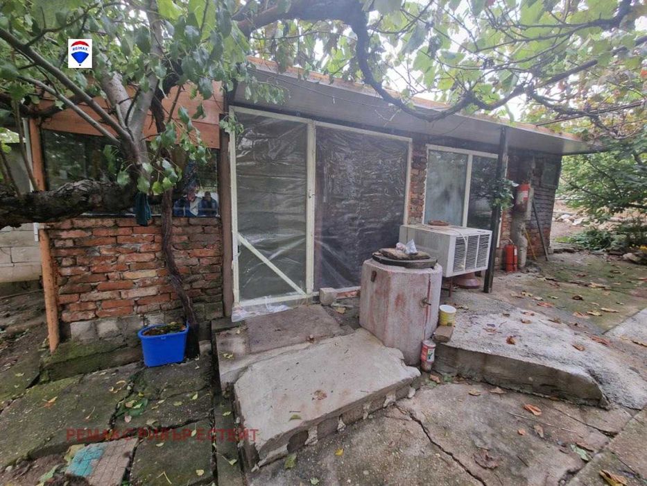 Вила за продажба - град Русе - в.з. Астраджийка.