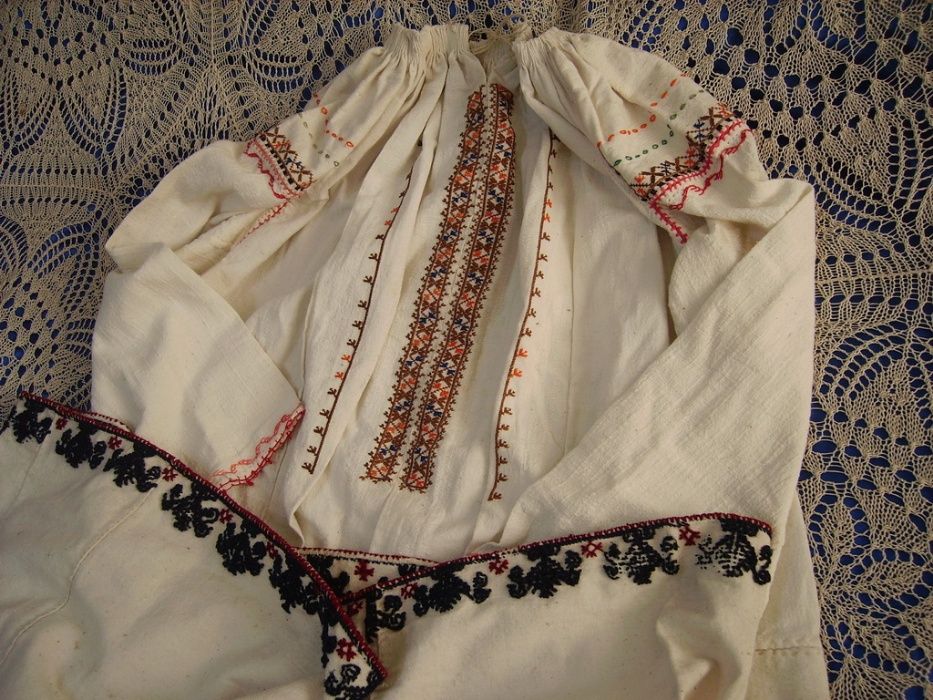 Автентична риза от Североизточна България