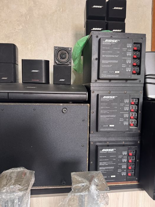 Bose Lifestyle 235 Set Колони и стойки