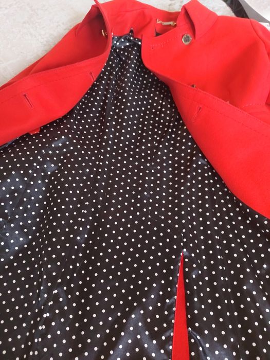 Красное пальто/ қызыл пальто