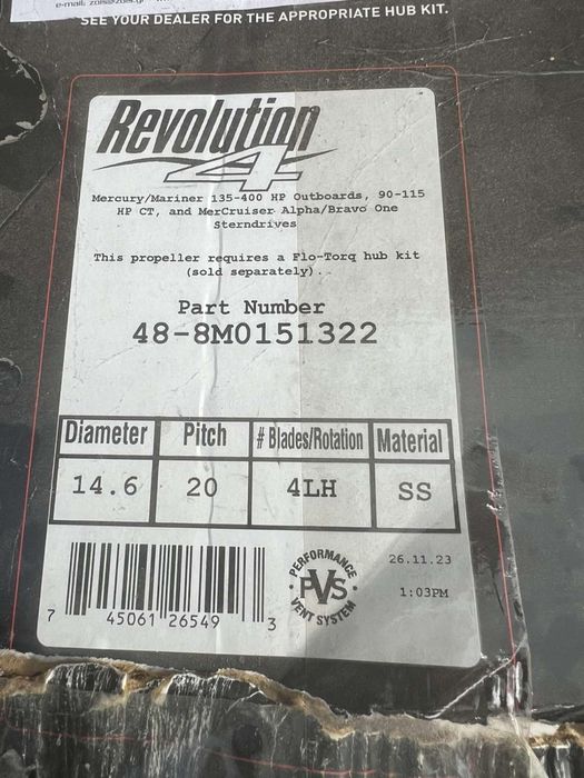 Ляв и десен пропелери Mercury Revolution 4