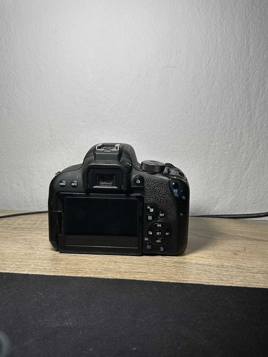 Camera foto Canon EOS 800D